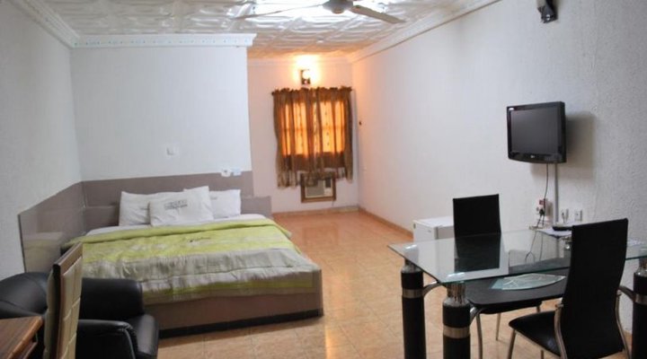 Lawfab Hotel & Suites