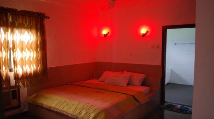 Lawfab Hotel & Suites