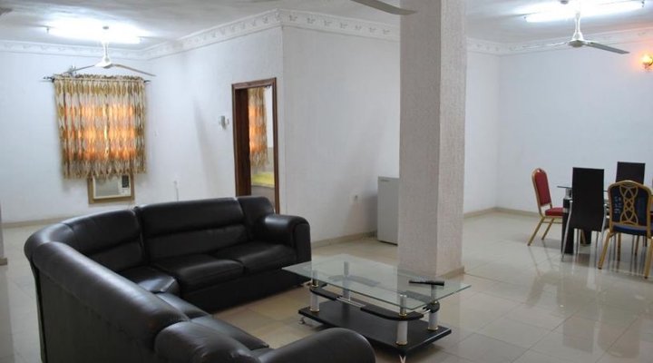 Lawfab Hotel & Suites