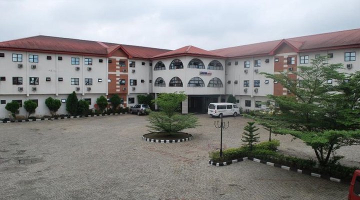 Lawfab Hotel & Suites