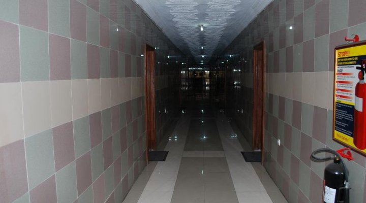 Lawfab Hotel & Suites
