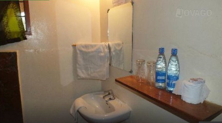 Serengeti Lodge