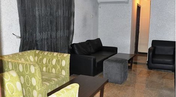 Yhello Lounge