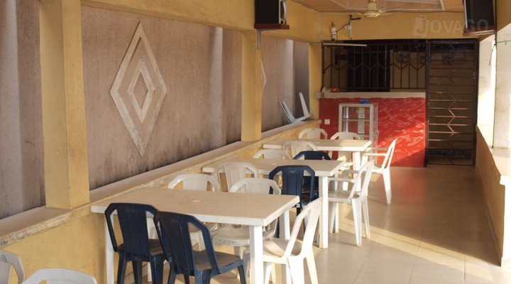 New Town Hotel And Suites