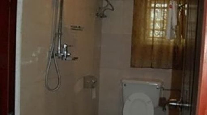 Hotel Geneza