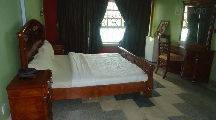 Santiago Suite