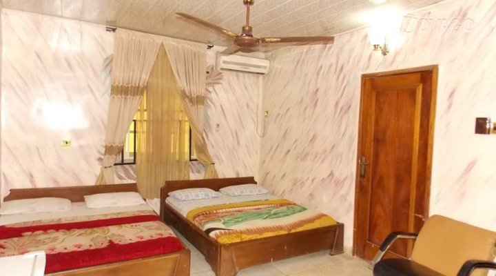 Regal Lodge