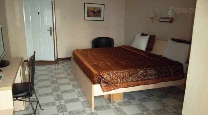 Aristo House Hotel & Casino