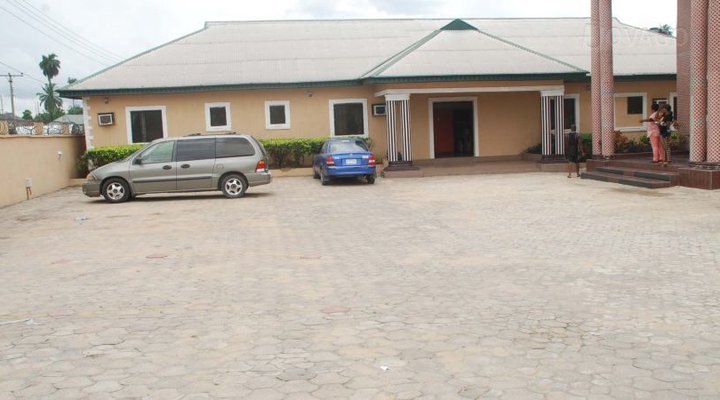 Damaro Guest House