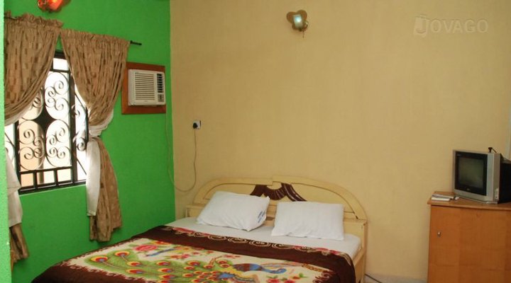 Damaro Guest House