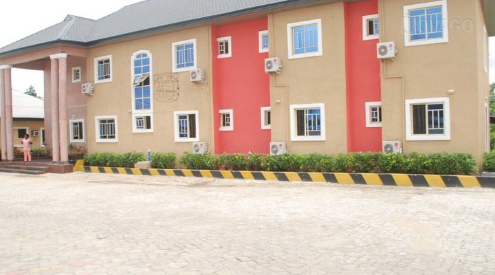 Damaro Guest House