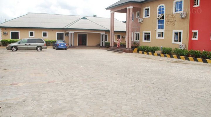Damaro Guest House