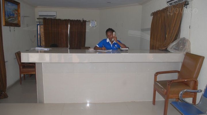 B'View Hotel and Suites