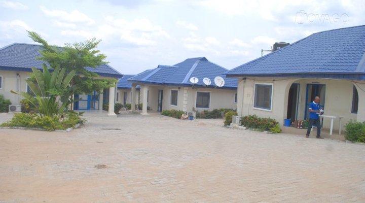B'View Hotel and Suites