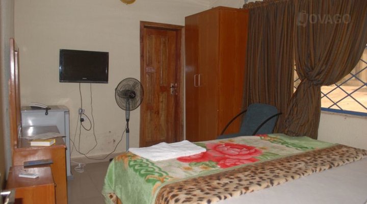 B'View Hotel and Suites