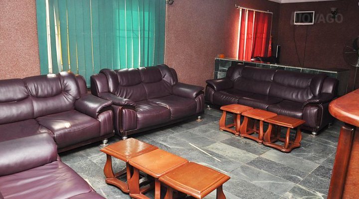 Omesh Hotel