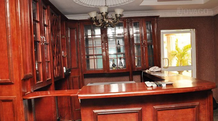 Omesh Hotel