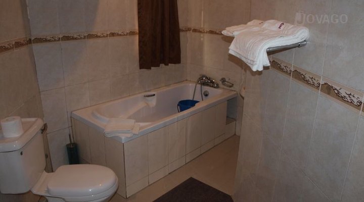 House 23 (Guest House)