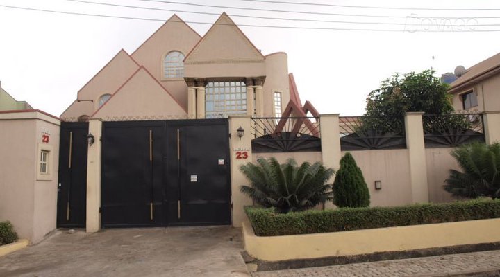 House 23 (Guest House)
