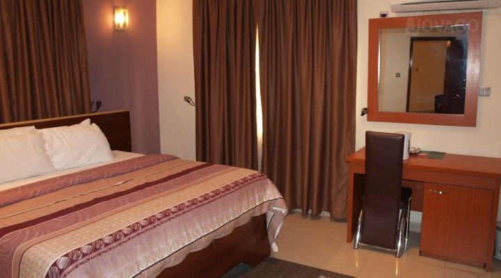 House 23 (Guest House)