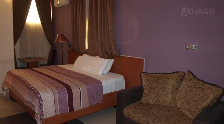 House 23 (Guest House)