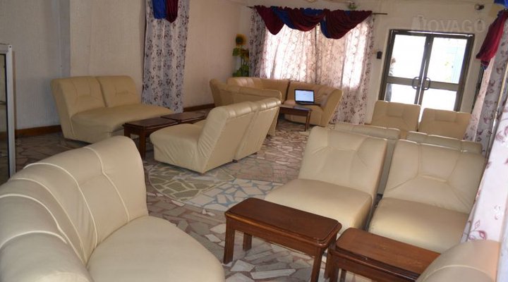 Mbebeng Modern Hotel