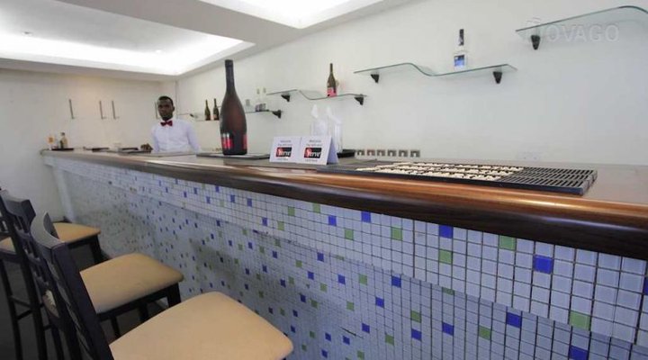 Villa Picasso (Adetokunbo Ademola)