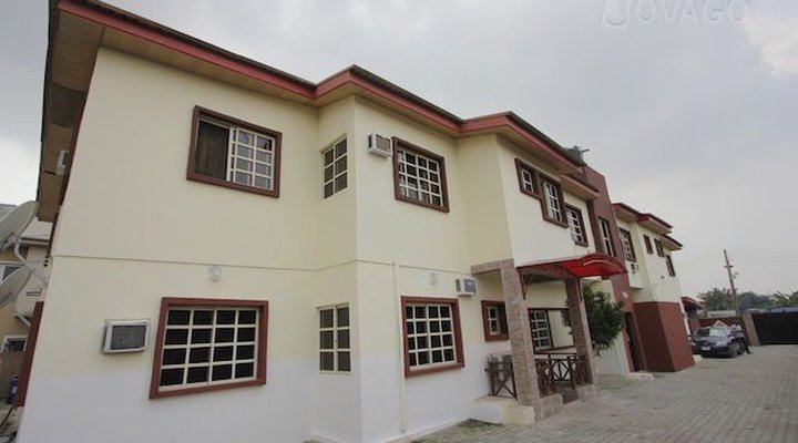 Franc Philemon Hotel & Suites
