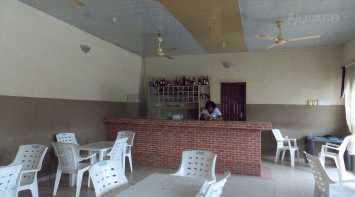 Afrique Continental Hotel, Aluu
