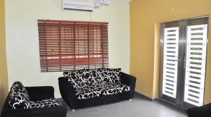 De Reggys Hotel & Suites Annex