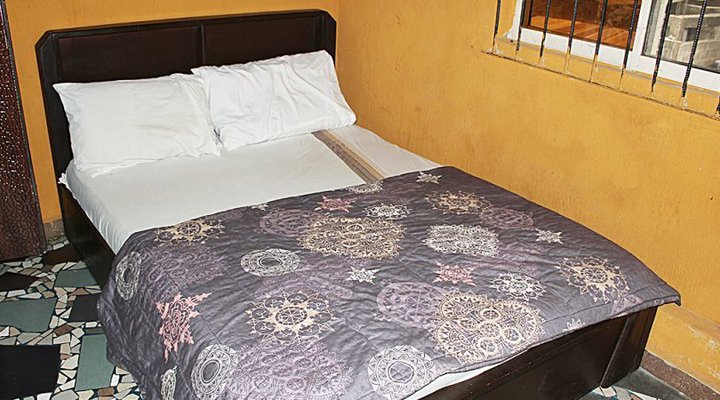 Adesuwa Royal Guest House (Abule Egba)