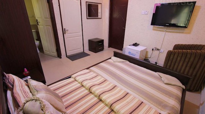 De Mainbowl Hotel and Suites