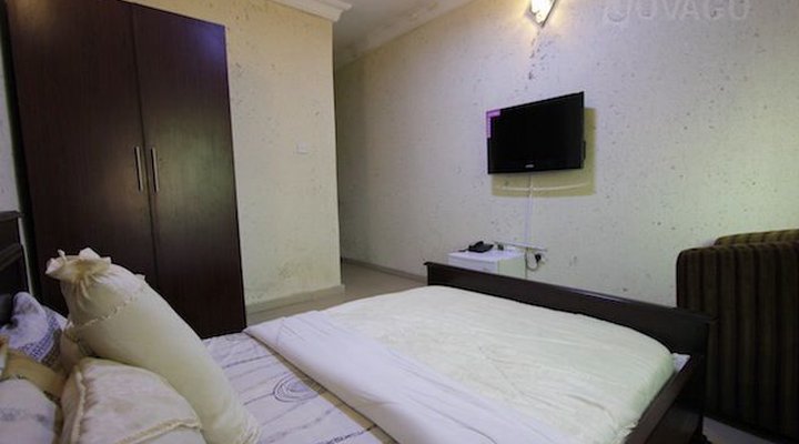 De Mainbowl Hotel and Suites