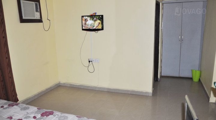 De Reggys Hotel & Suites