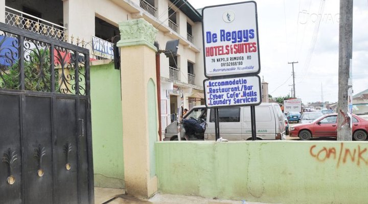 De Reggys Hotel & Suites