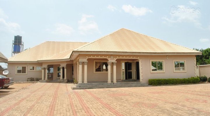 Abat Lodge And Accomodation