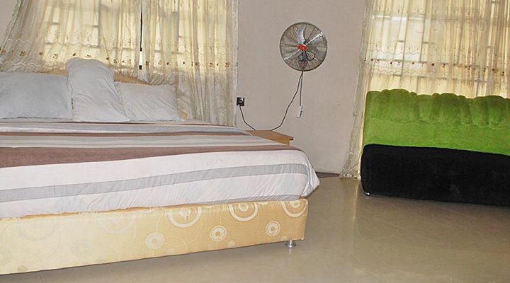 Exteem suites and Bar