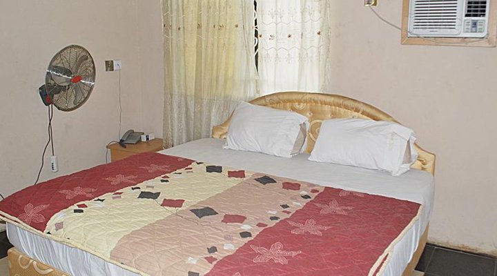 Exteem suites and Bar