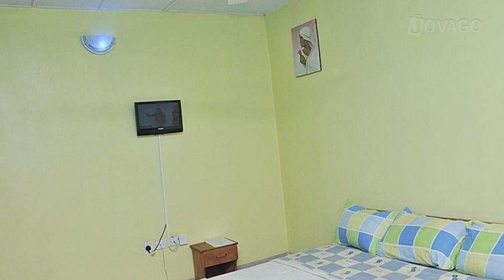 Fijedom Hotel & Suites