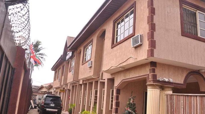 Fijedom Hotel & Suites