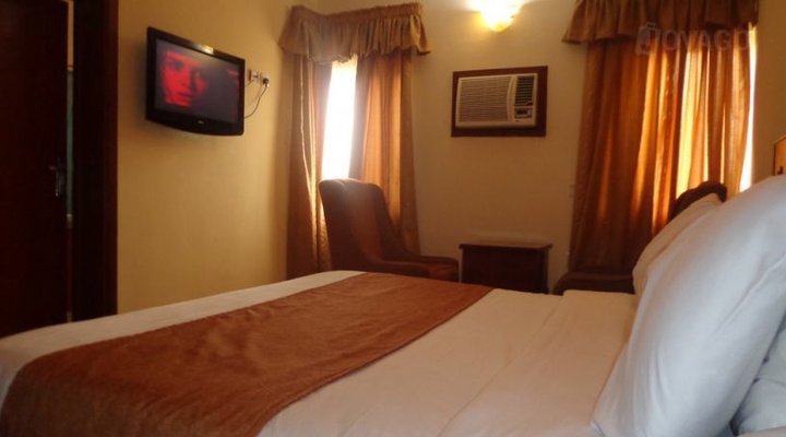 Daaty Hotels Limited