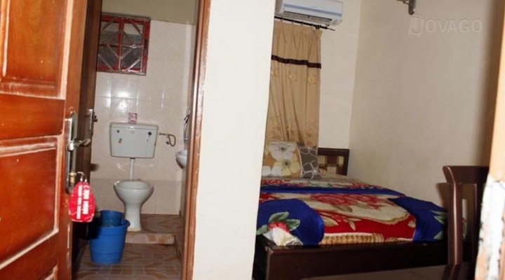 Exquisite Gold Hotel