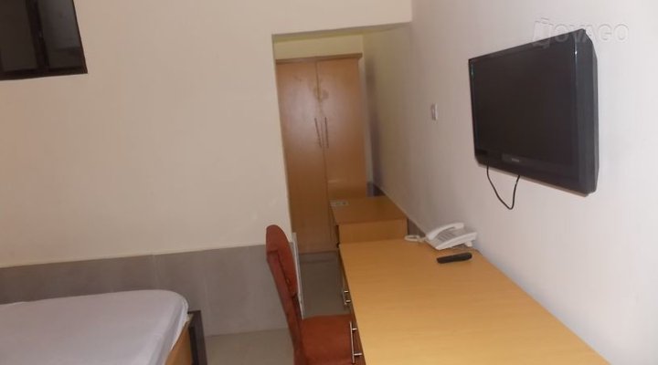 Kutin Hotel Annex