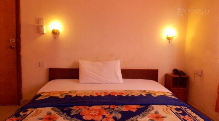 Compass Hotels and Suites