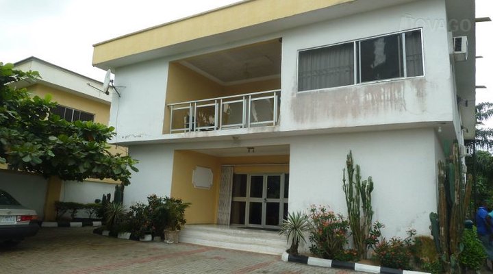 Darham Suites