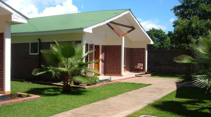 Twiga Lodge & Campsite