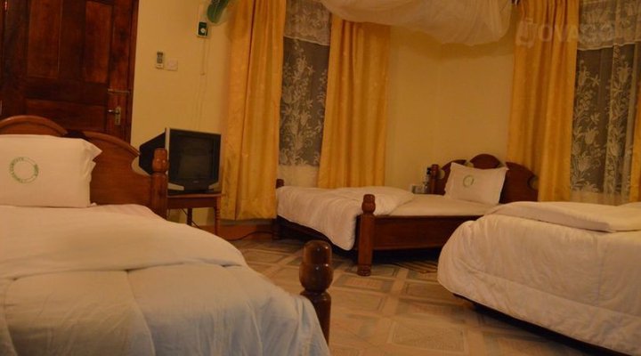 Twiga Lodge & Campsite
