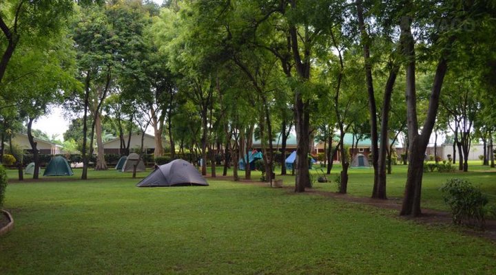 Twiga Lodge & Campsite