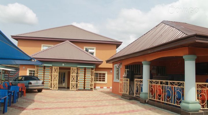 Naoki Suites and Hotel