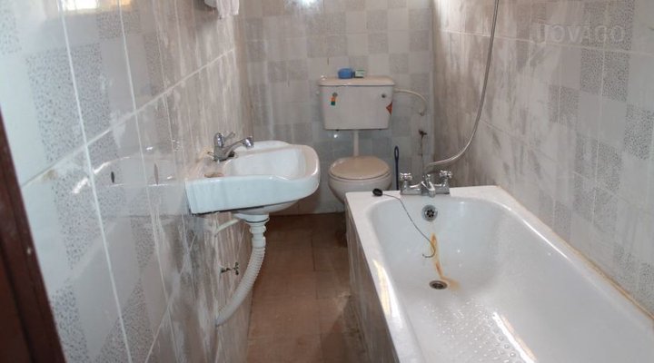 Naoki Suites and Hotel